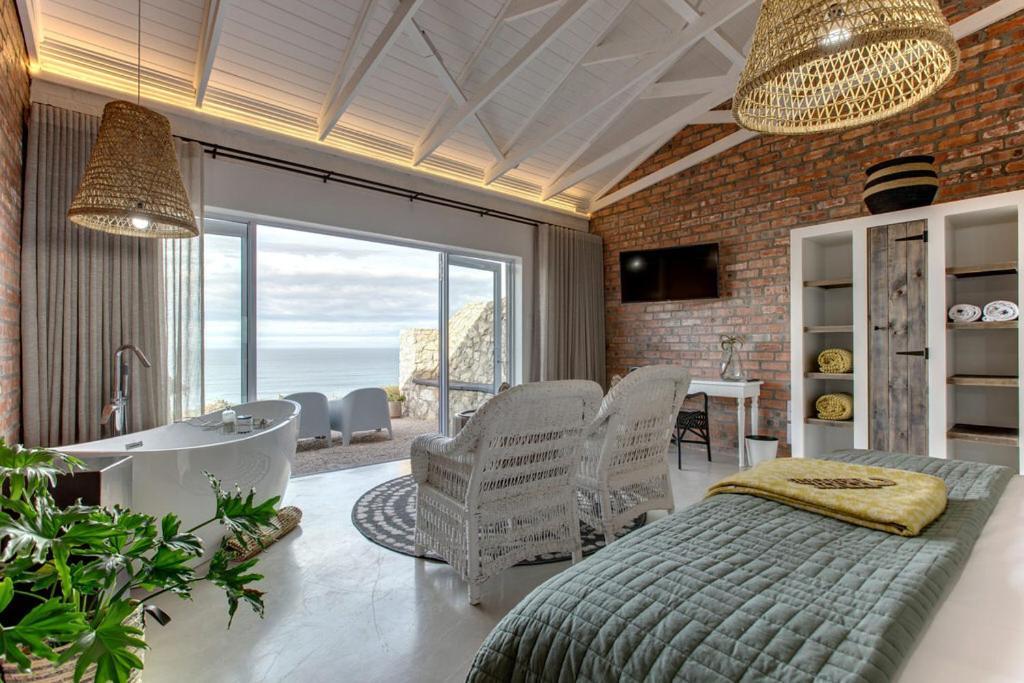 Seeplaas Guest house 4*